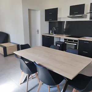  Appartement Dans Partie De Mas En Camargue